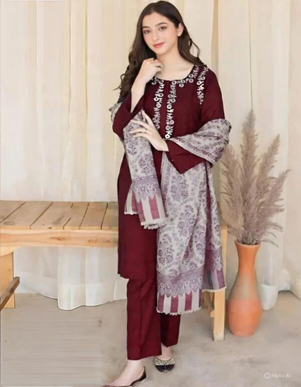 Winter Essence – Dhanak 3PC With Neck Embroidered Patch
